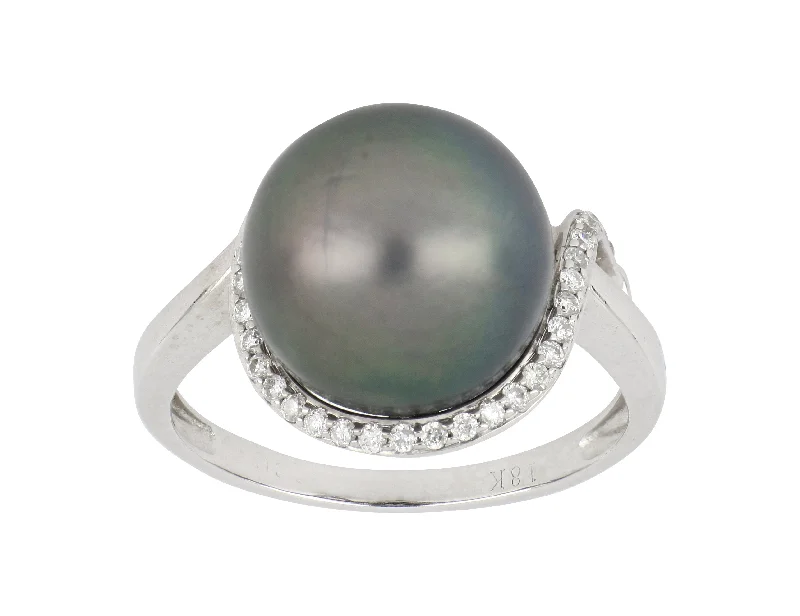 Pearl Ladies Ring (Tahitian Pearl White Diamond 0.16 cts.)