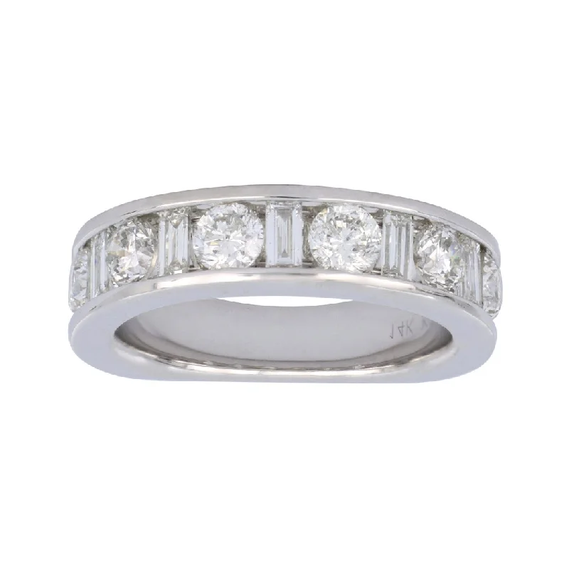 White Diamond Ring (White Diamond 1.43 cts. White Diamond 0.61 cts.)