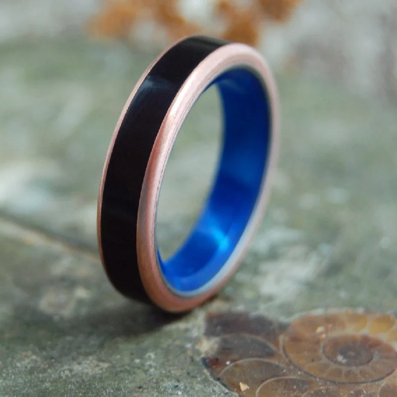 Marble In The Depths | Men's Onyx Stone, Copper & Titanium Wedding Ring