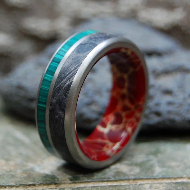 Queen Of Hearts | Men's Green Malachite, Black Box Elder Wood, Red Jasper Stone & Titanium Wedding Ring