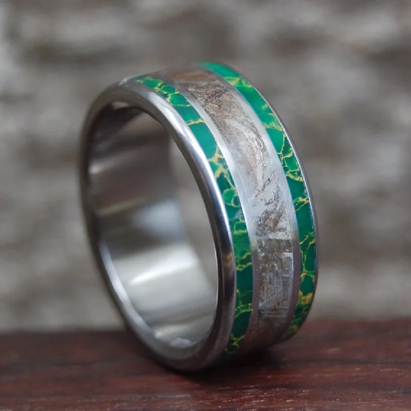 Golden Star Trail | Men's Meteorite, Gold Webbed Jade & Titanium Wedding Ring