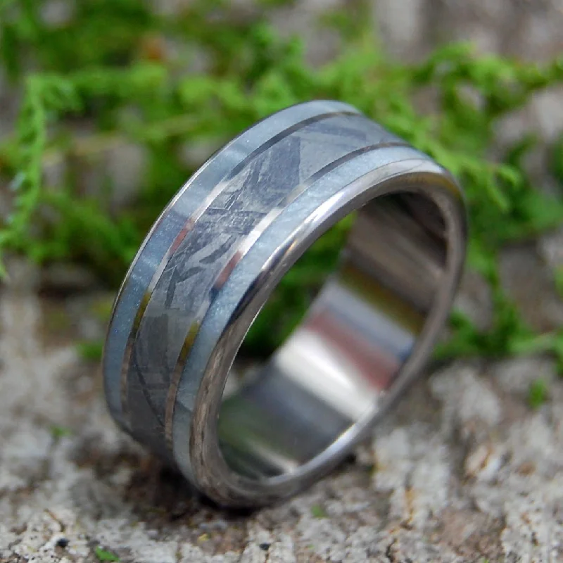 On Cupid | Men's Gray Marbled Pearl, Opalescent & Meteorite Wedding Ring